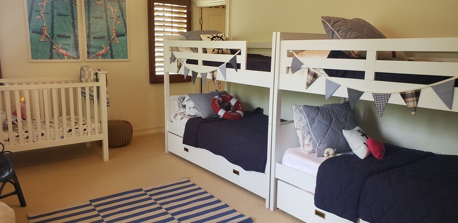 Guest bedroom